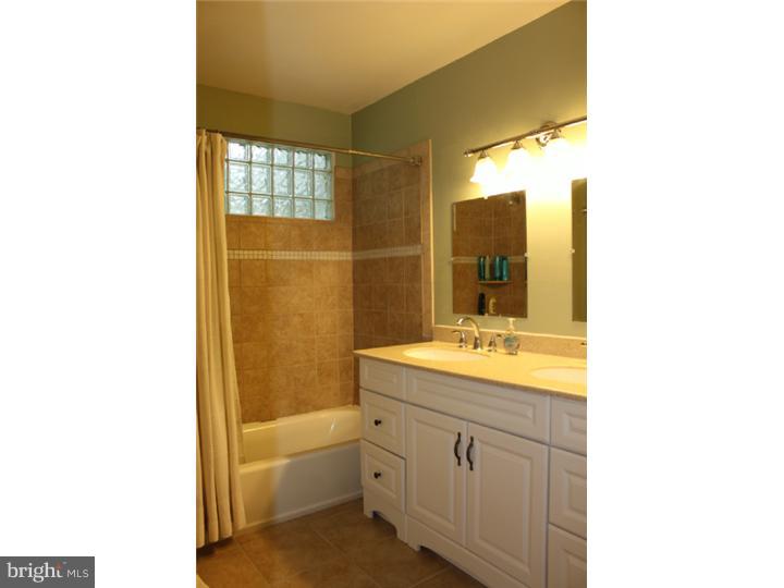 270 Lawrence Lane Wayne, PA 19087 - Photo 23 of 25 Bathroom