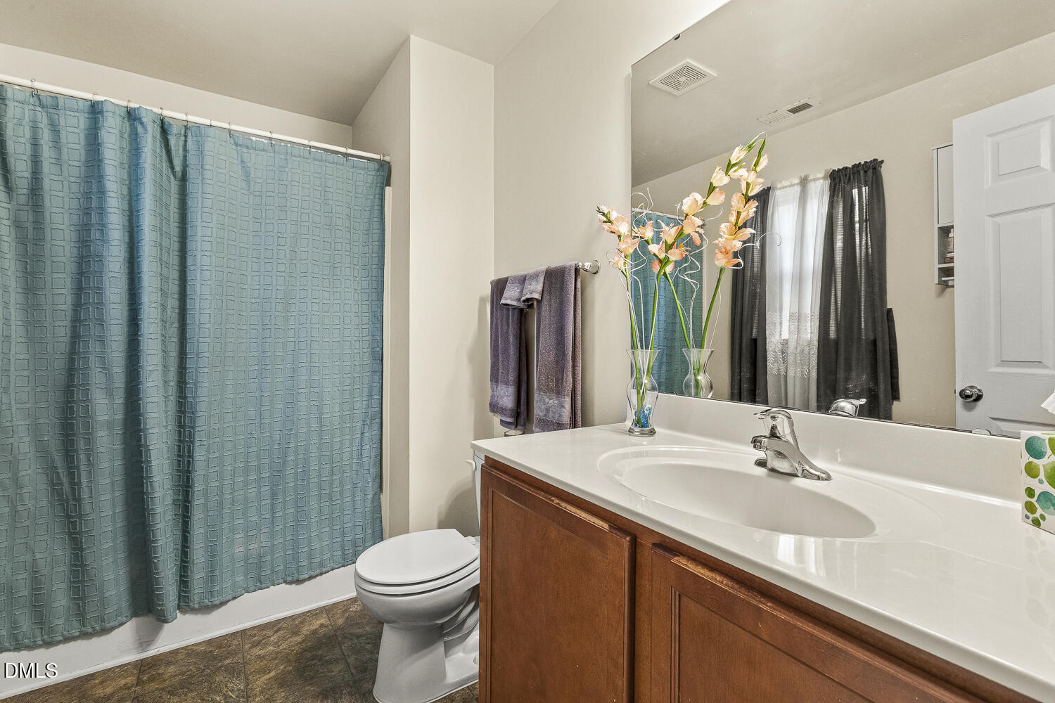 2712 Patbrook Lane Raleigh, NC 27610 - Photo 20 of 28 020