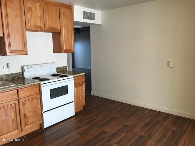 6117 West Osborn Road Phoenix, AZ 85033 - Photo 3 of 11 IMG_0231