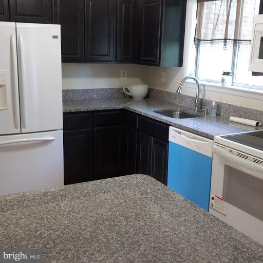 426 Colonial Ridge Lane Arnold, MD 21012 - Photo 4 of 11 Kitchen