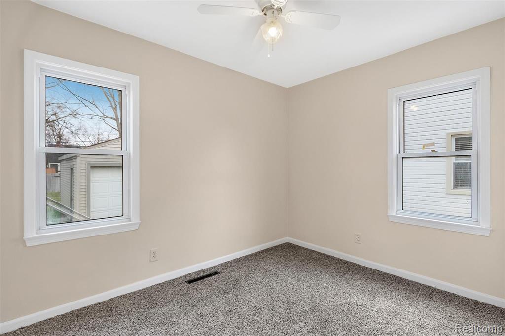 4159 Filbert Street Wayne, MI 48184 - Photo 13 of 44 Gallery Image 13
