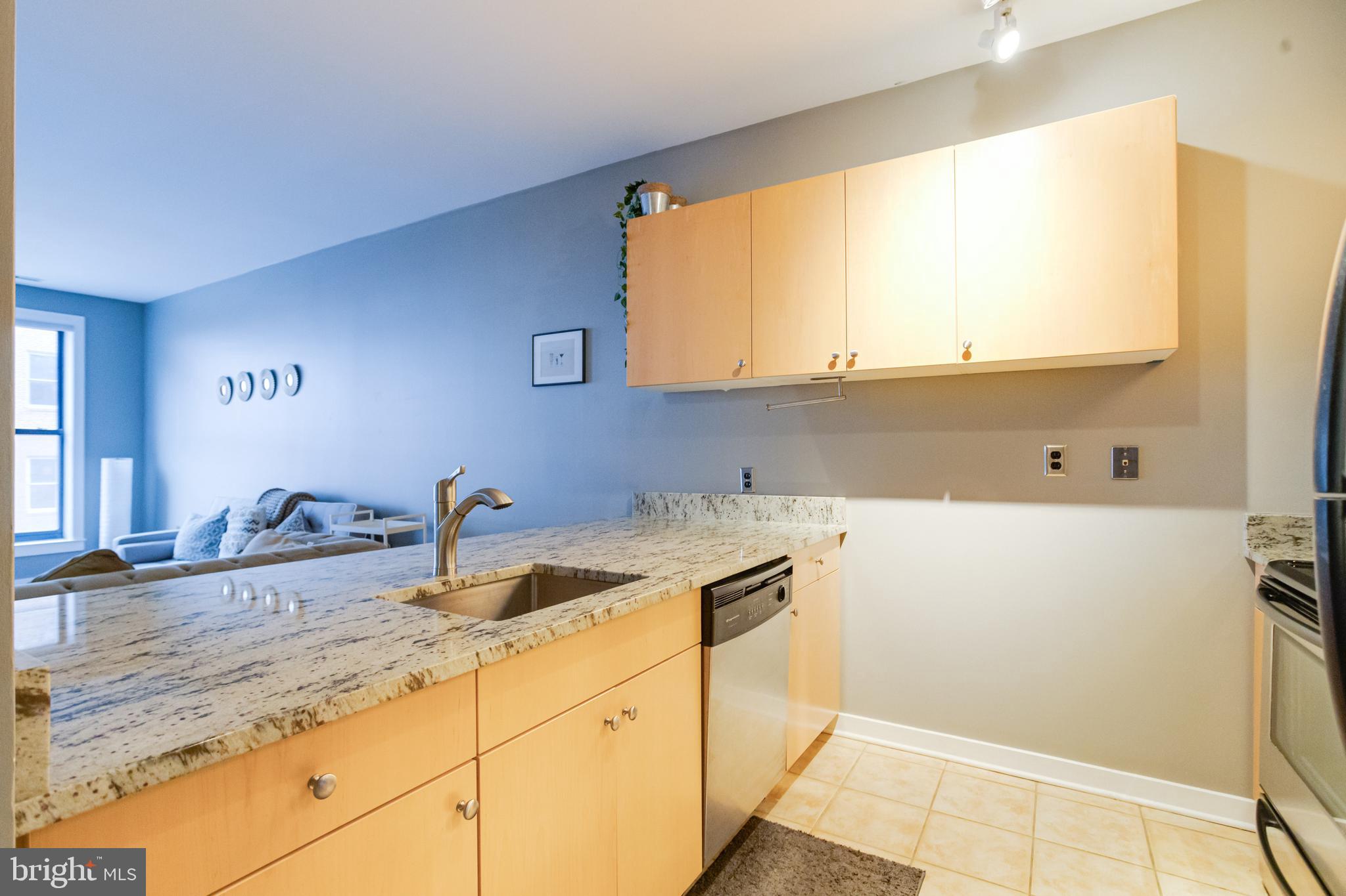 2007 Clipper Park Road, Unit 212 Baltimore, MD 21211 - Photo 8 of 45