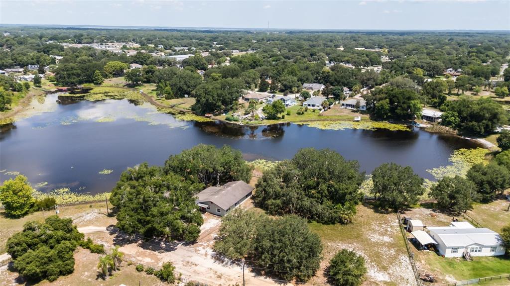 Linda Drive Leesburg, FL 34788 - Photo 2 of 22