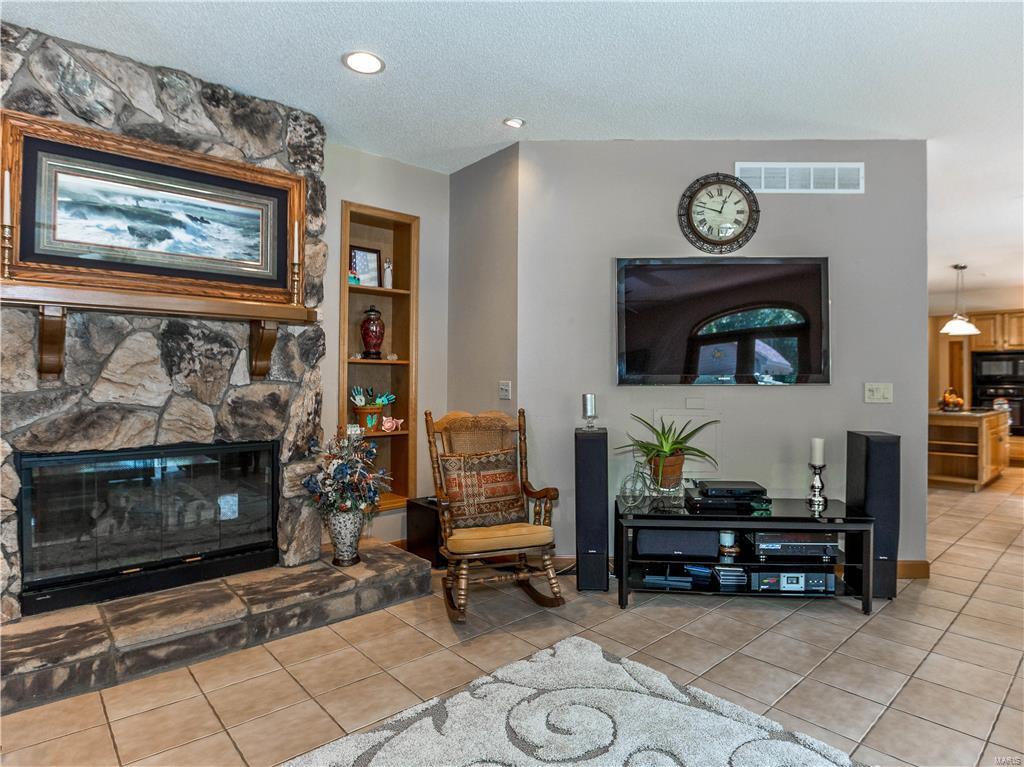 1712 North Bluff Road Collinsville, IL 62234 - Photo 17 of 54 Gallery Image 17