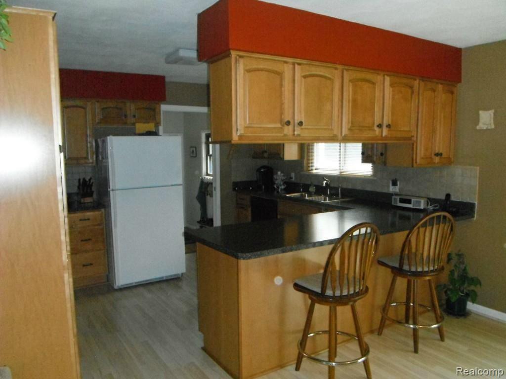 11885 Fessner Road Carleton, MI 48117 - Photo 8 of 33 DSCF3084.jpg