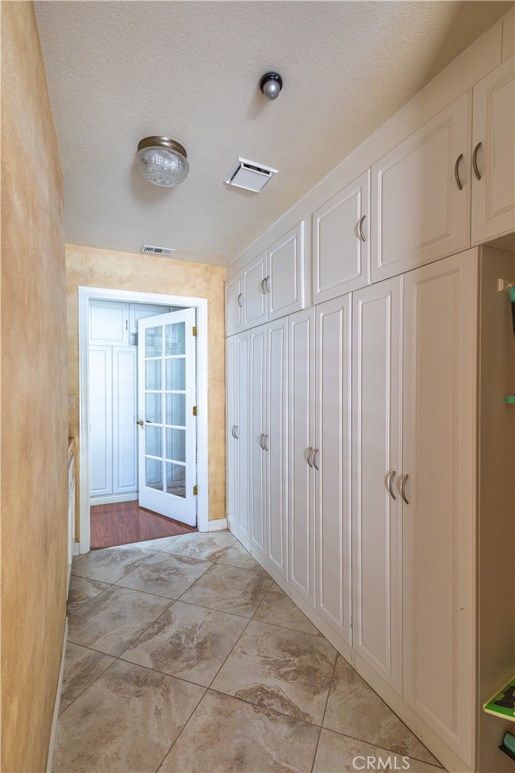 16728 Shirwaun Road Apple Valley, CA 92307 - Photo 47 of 72