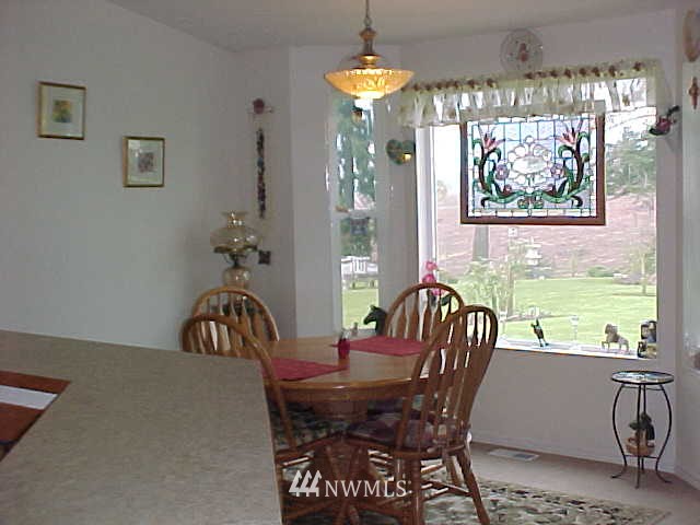 223 Walter Road Winlock, WA 98596 - Photo 8 of 15
