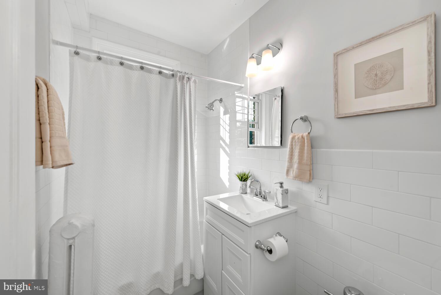 2707 Adams Mill Road Northwest, Unit 309 Washington, DC 20009 - Photo 21 of 40 Gallery Image 21