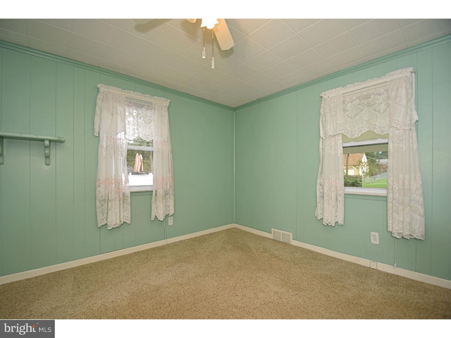 34 Shirley Road Hatboro, PA 19040 - Photo 14 of 25 Bedroom 2