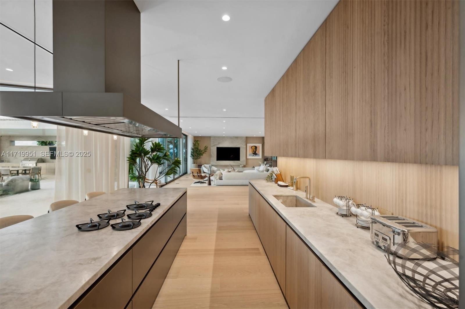 424 West Rivo Alto Drive Miami Beach, FL 33139 - Photo 16 of 72