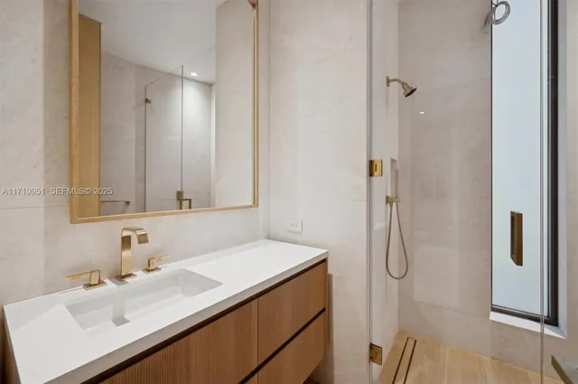 $44,995,000 | 424 West Rivo Alto Drive, Miami Beach, FL 33139