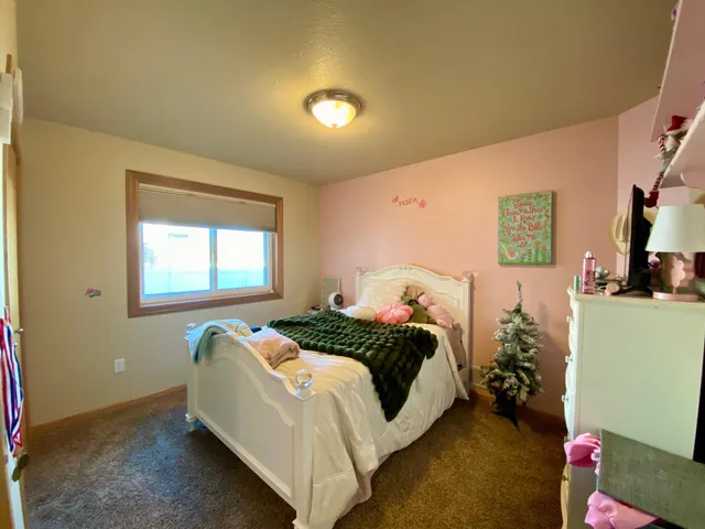 $495,000 | 3037 Claire Drive East, West Fargo, ND 58078