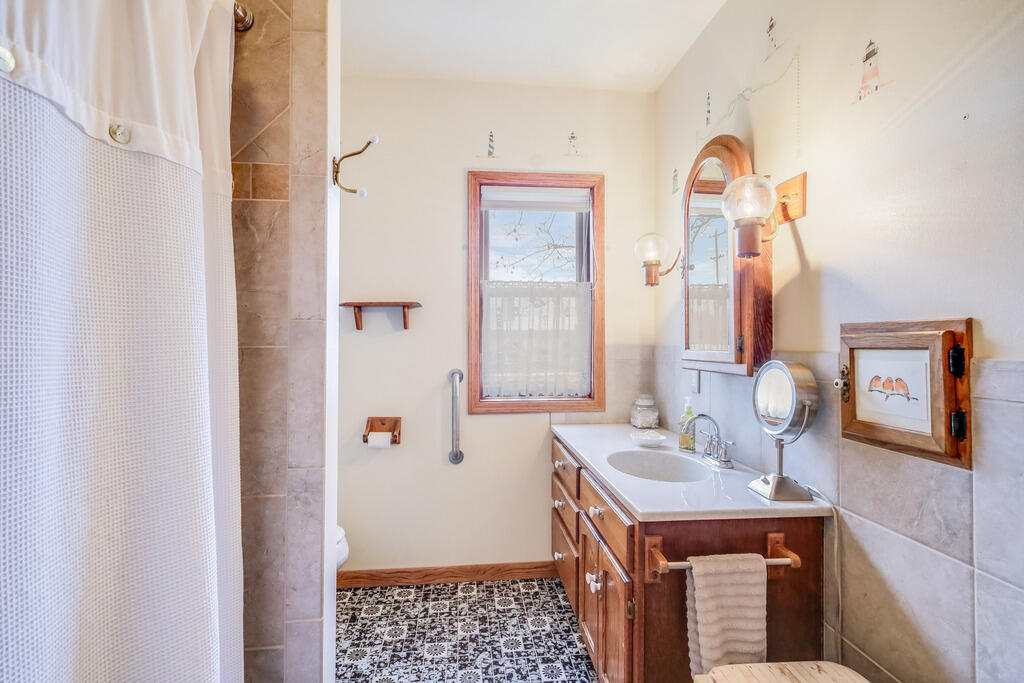 4729 Vista Road Manitowoc, WI 54220 - Photo 14 of 38 IMG_3345