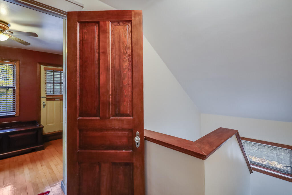 4729 Vista Road Manitowoc, WI 54220 - Photo 16 of 38 IMG_3405