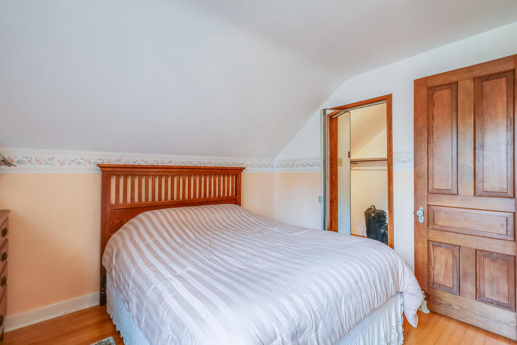 4729 Vista Road Manitowoc, WI 54220 - Photo 17 of 38 IMG_3450