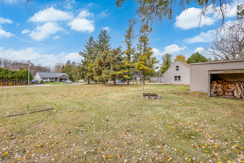 4729 Vista Road Manitowoc, WI 54220 - Photo 31 of 38 IMG_3560