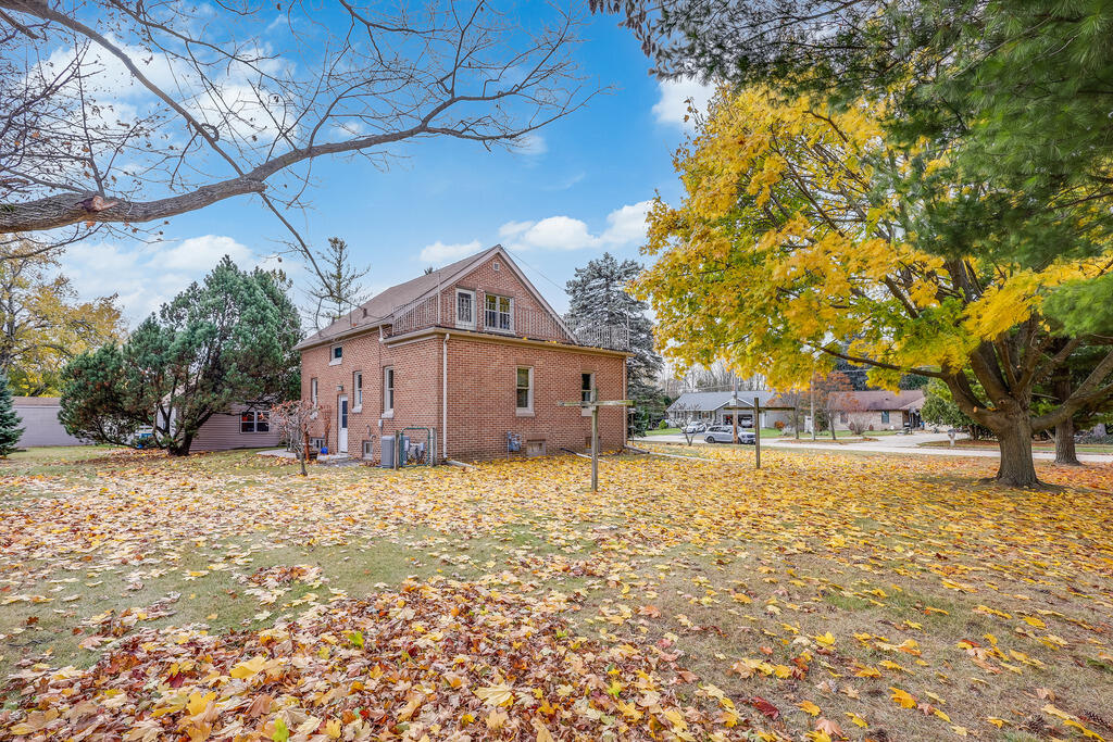 4729 Vista Road Manitowoc, WI 54220 - Photo 36 of 38 IMG_3605