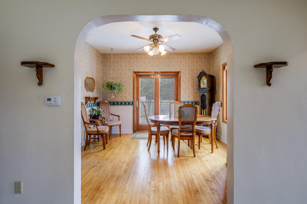 4729 Vista Road Manitowoc, WI 54220 - Photo 7 of 38 IMG_3310