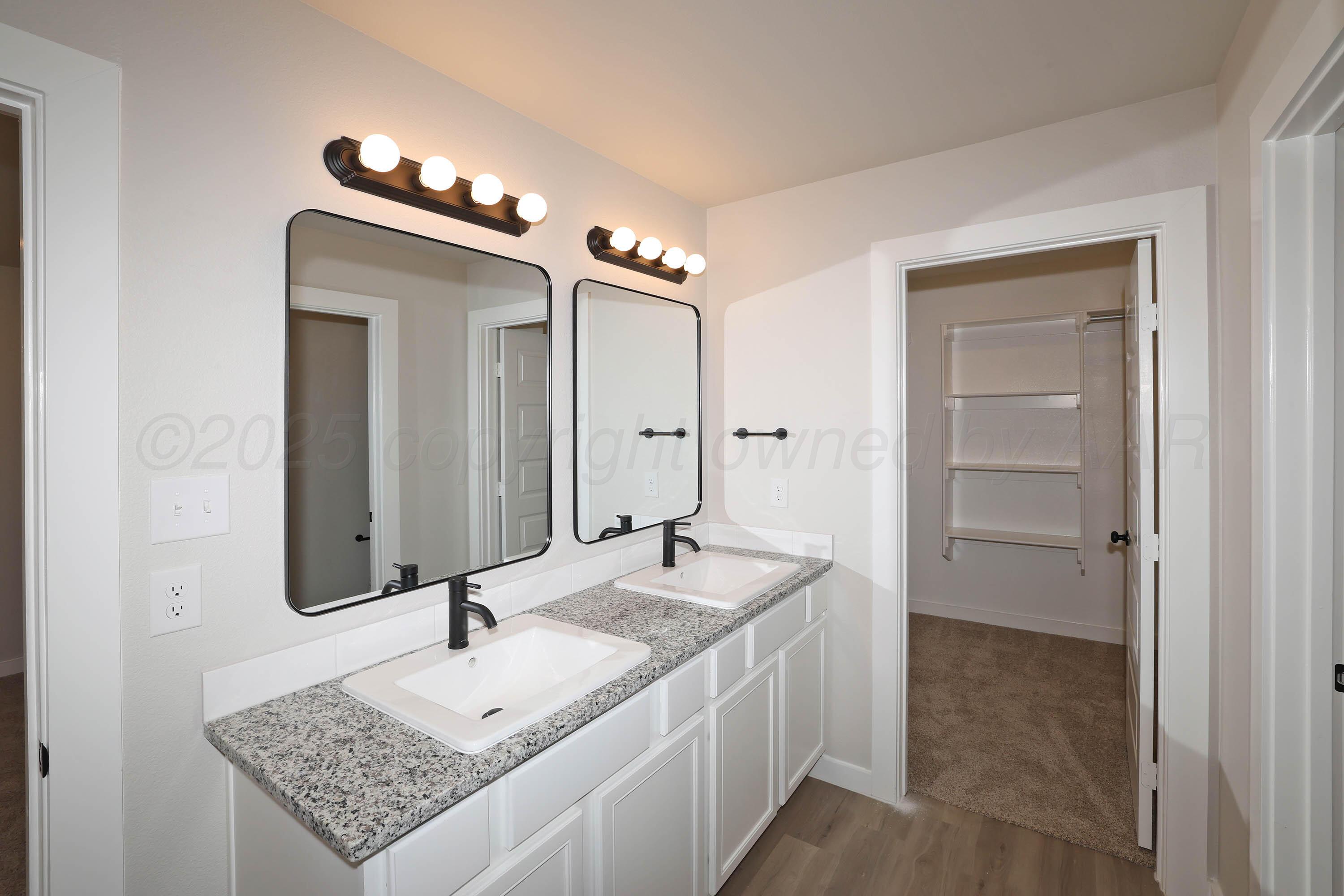 9704 Firewood Lane Amarillo, TX 79124 - Photo 14 of 32 14-Primary Bath Vanity