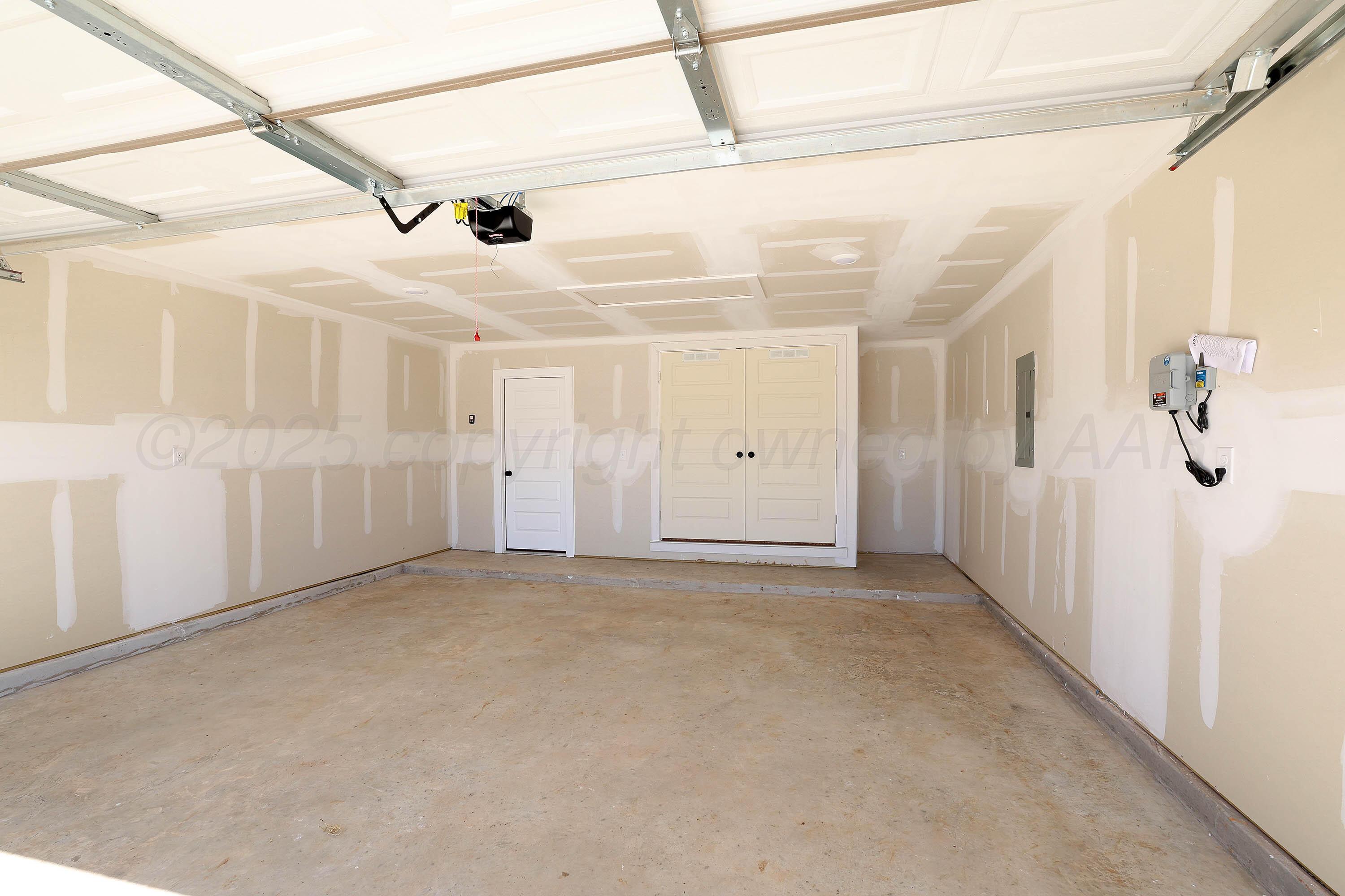 9704 Firewood Lane Amarillo, TX 79124 - Photo 32 of 32 32-Garage