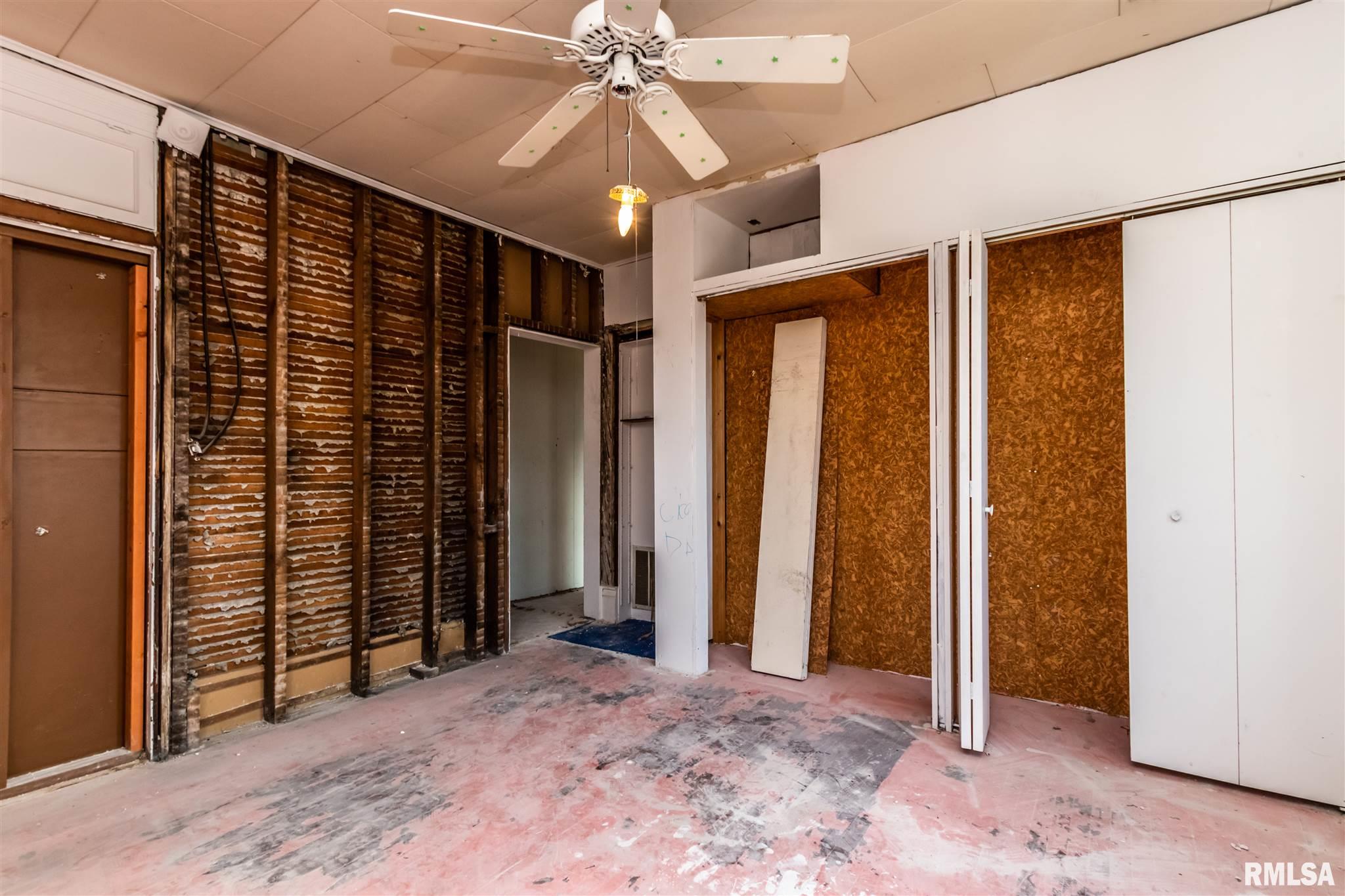1200 North Sheridan Road Peoria, IL 61606 - Photo 19 of 24 Gallery Image 19