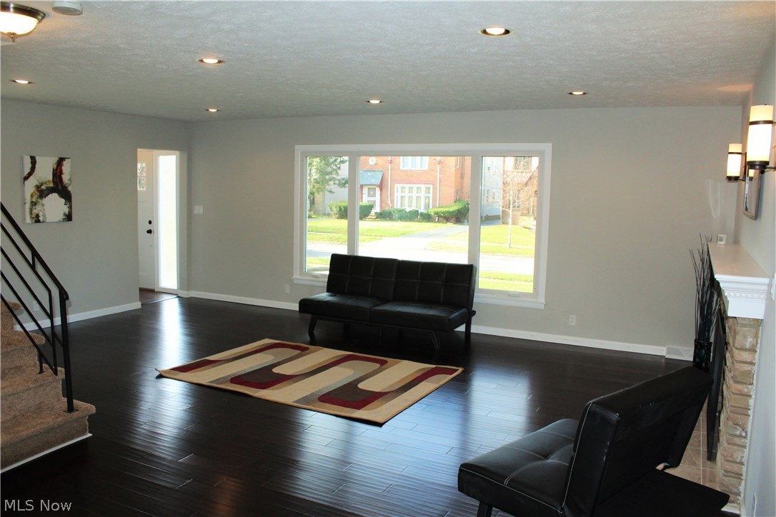 3683 Strandhill Road Shaker Heights, OH 44122 - Photo 3 of 26 Gallery Image 3