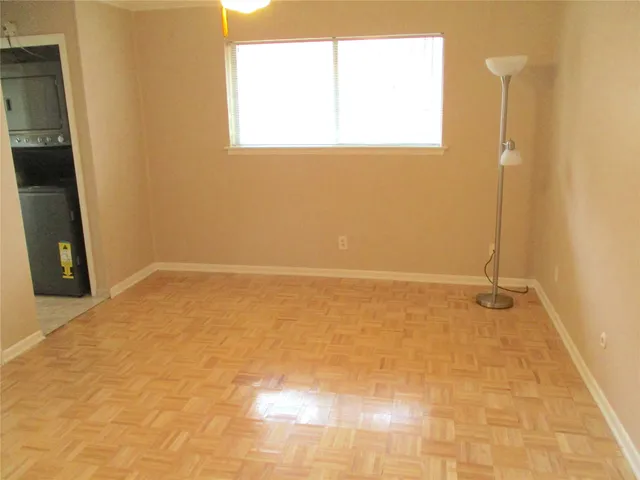 $1,350 | 10122 Shadow Wood Drive, Unit 16, Houston, TX 77043
