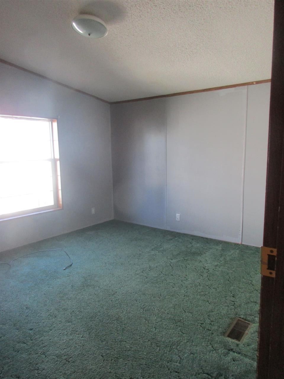 3420 South Field Road Vincennes, IN 47591 - Photo 15 of 20 Gallery Image 15