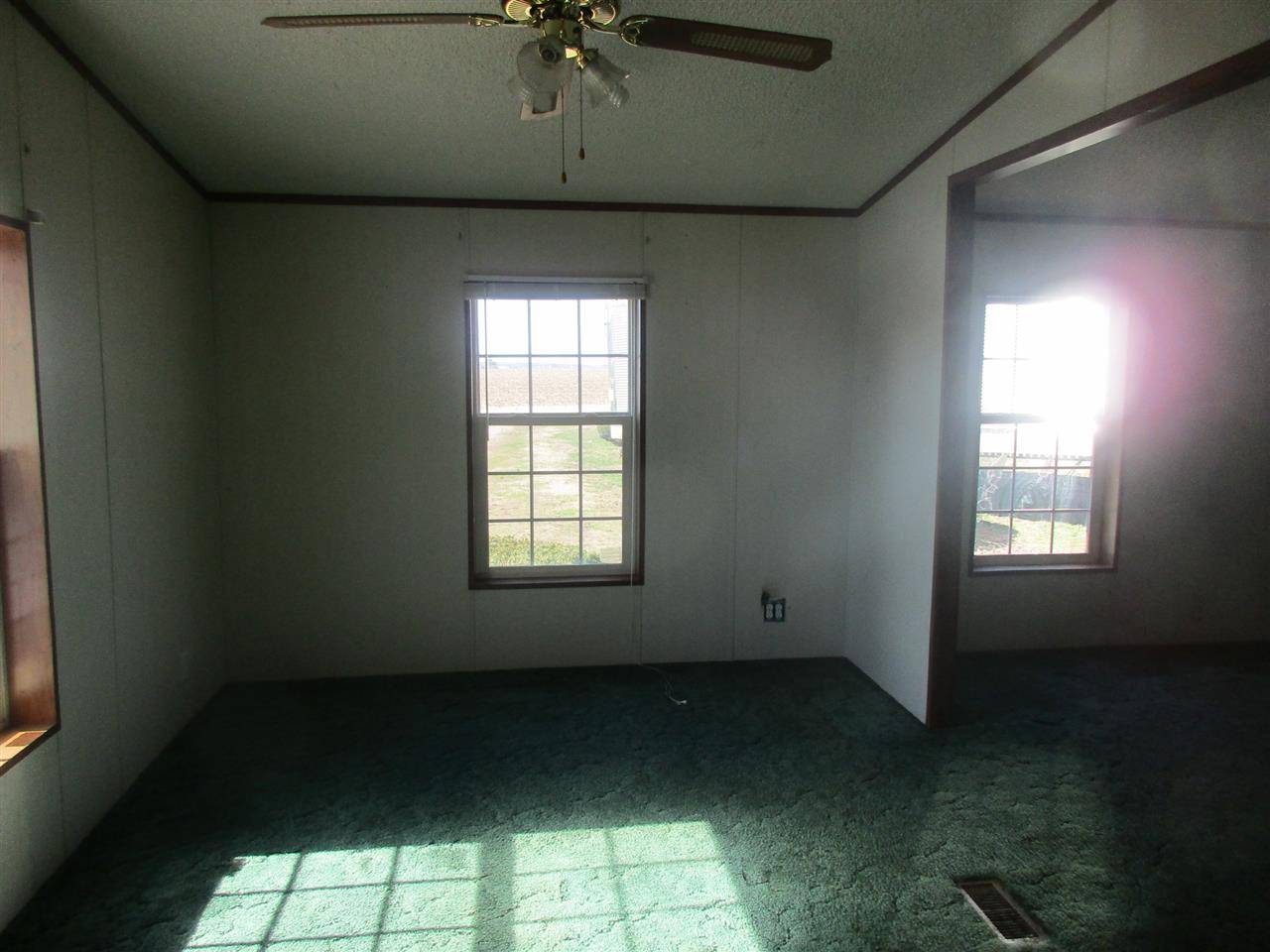 3420 South Field Road Vincennes, IN 47591 - Photo 10 of 20 Gallery Image 10