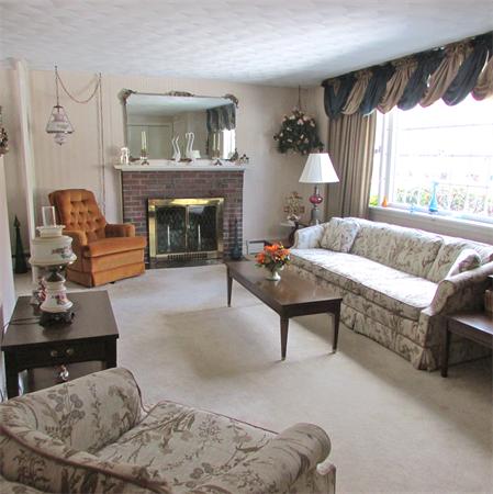 13 Connor Road Beverly, MA 01915 - Photo 2 of 28 Gallery Image 2