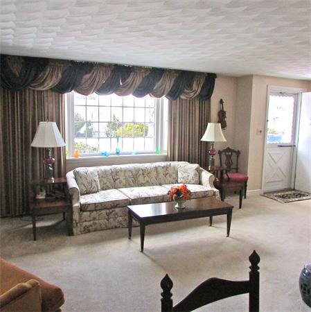 13 Connor Road Beverly, MA 01915 - Photo 5 of 28 Gallery Image 5