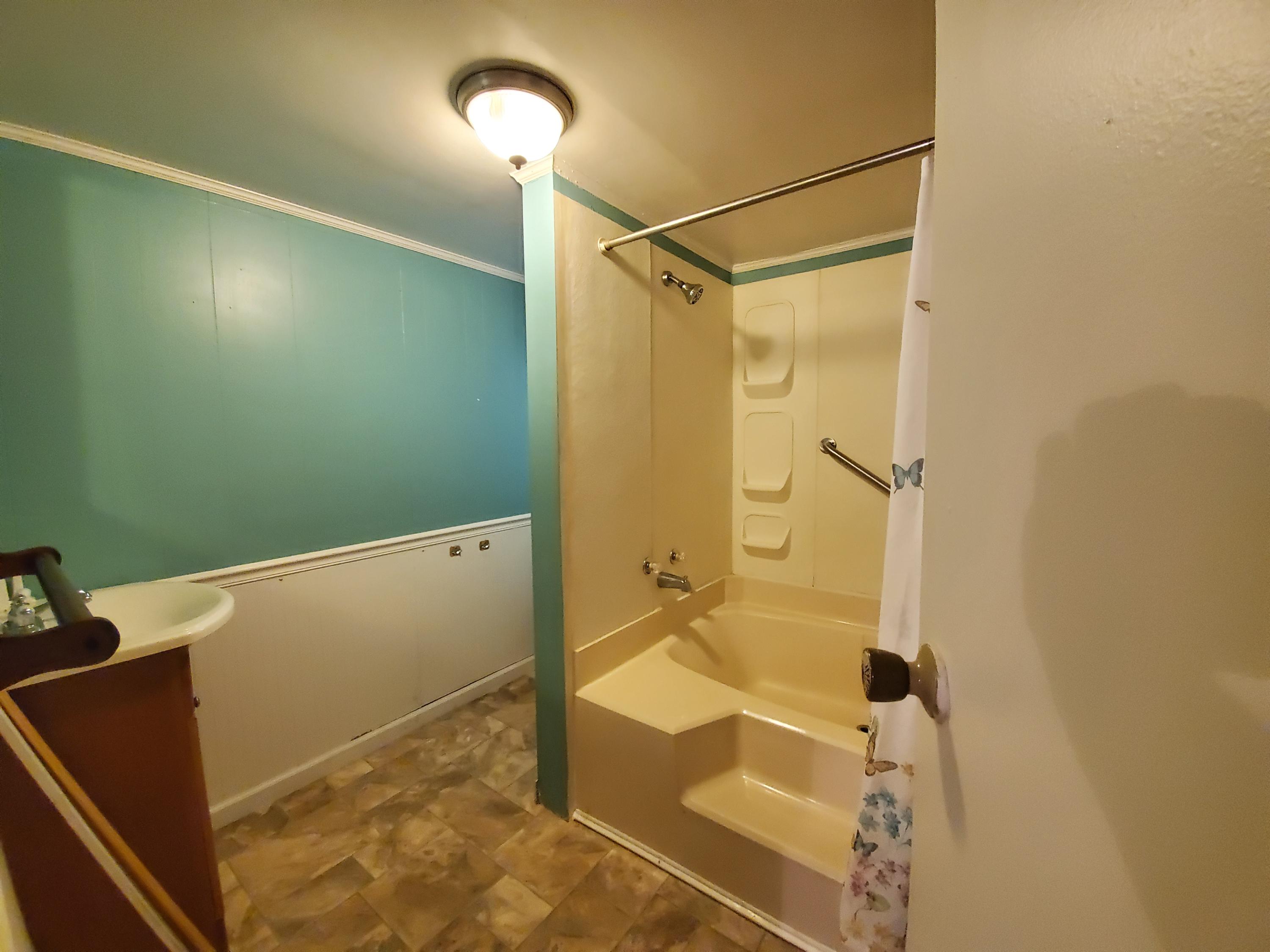 56 Access Road Pineville, KY 40977 - Photo 11 of 13 20191012_121653