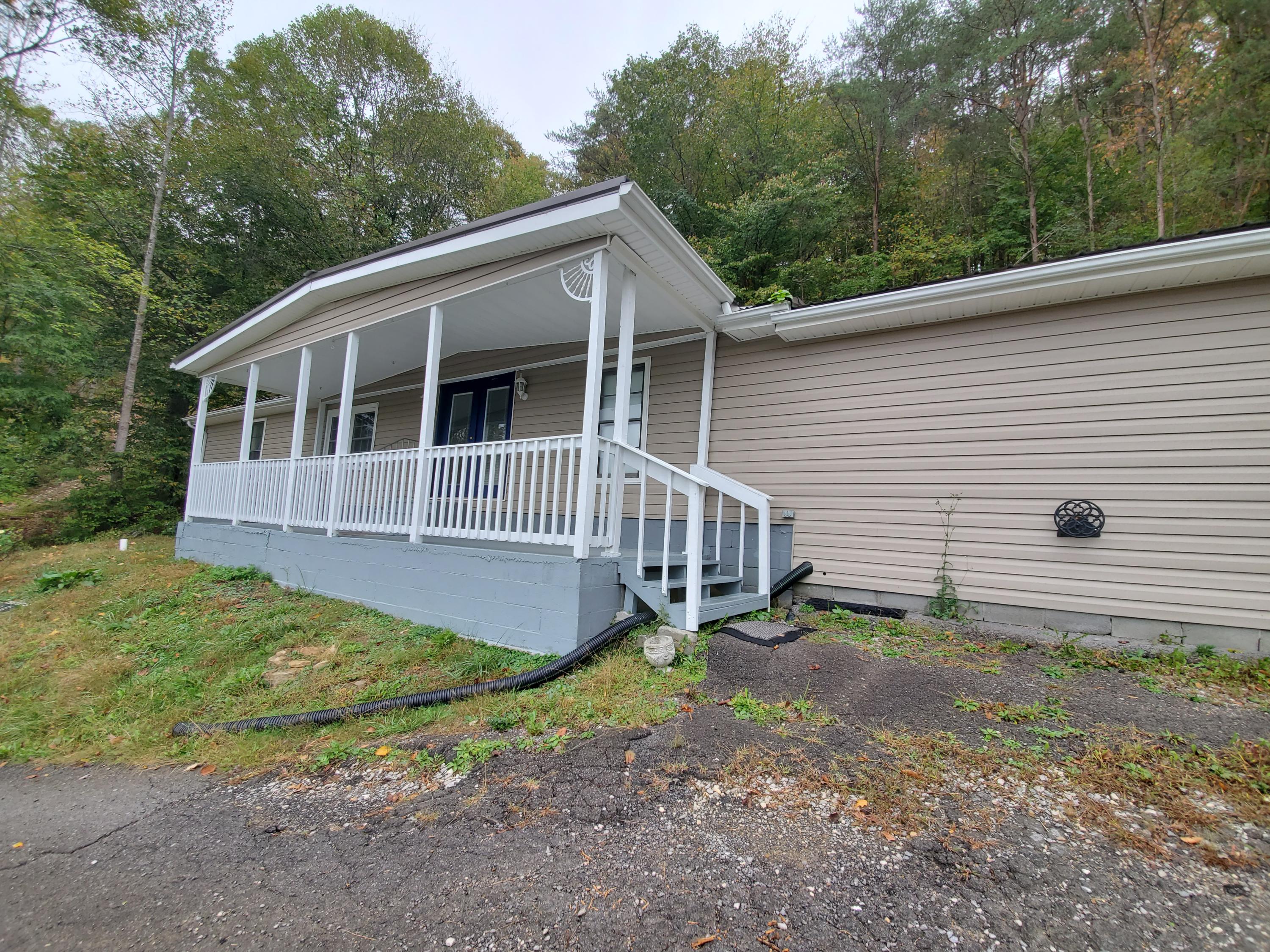 56 Access Road Pineville, KY 40977 - Photo 3 of 13 20191012_121100