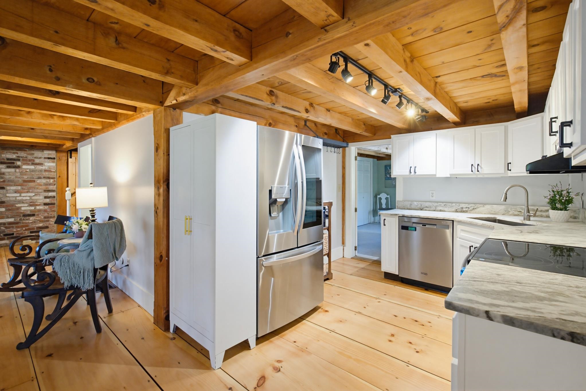6 Fifield Lane, Unit B Stratham, NH 03885 - Photo 8 of 46