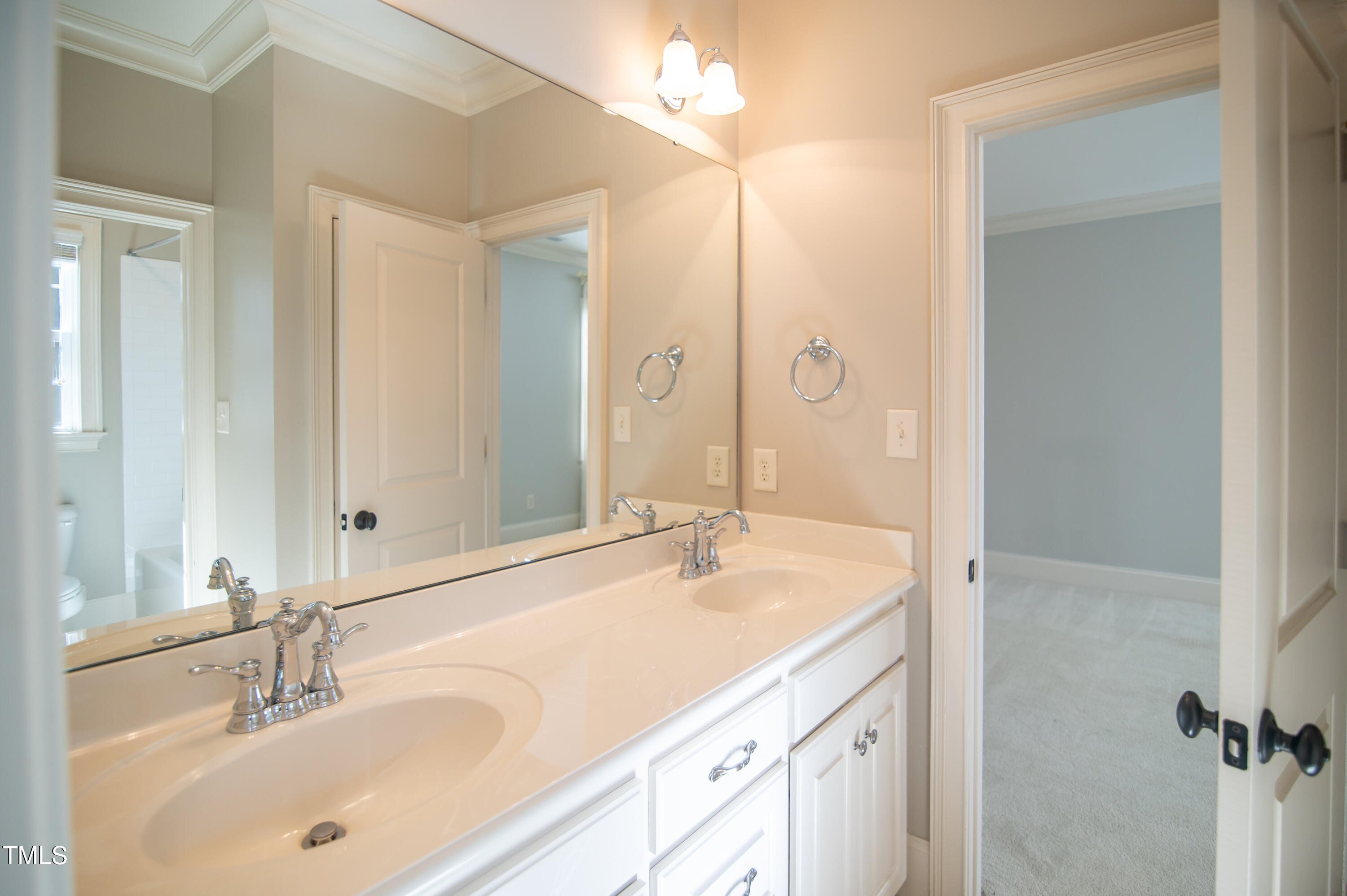 2822 Winter Song Road Raleigh, NC 27614 - Photo 30 of 51 Adjoining bathroom