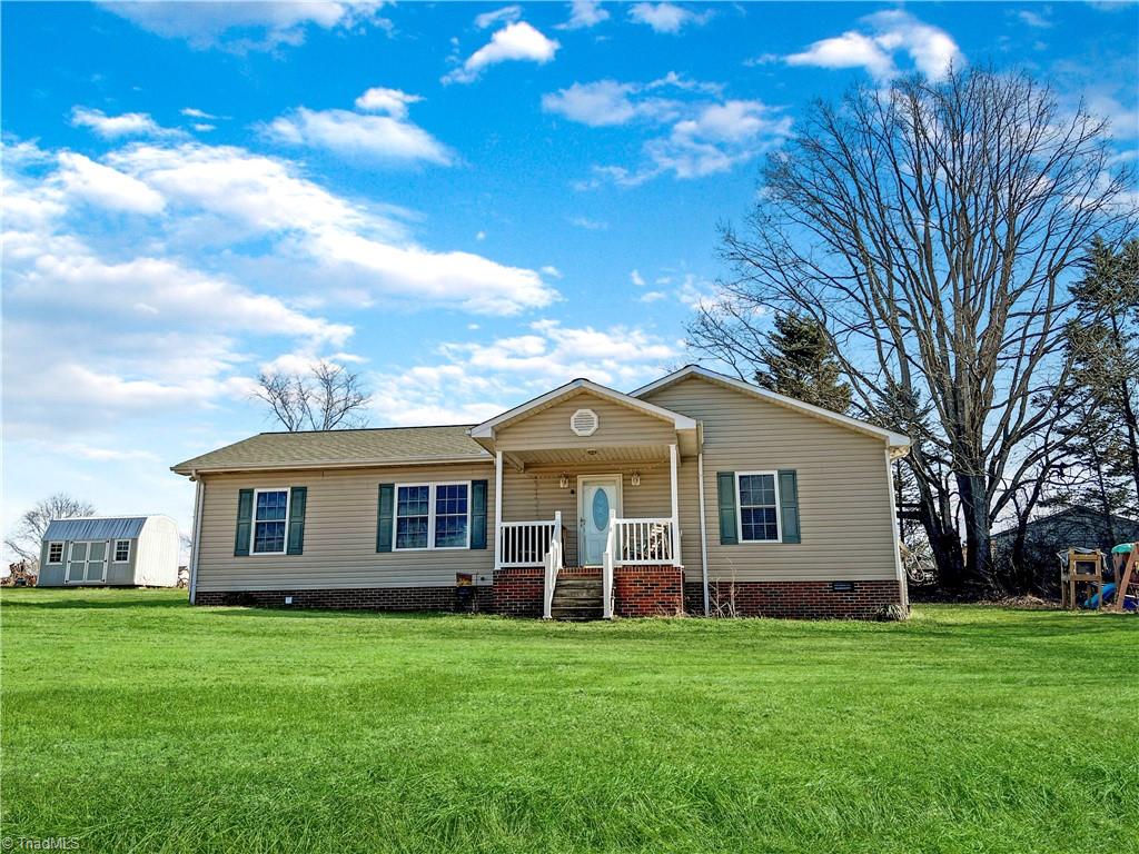 273 Viewmont Lane Ronda, NC 28670 - Photo 1 of 18 Gallery Image 1