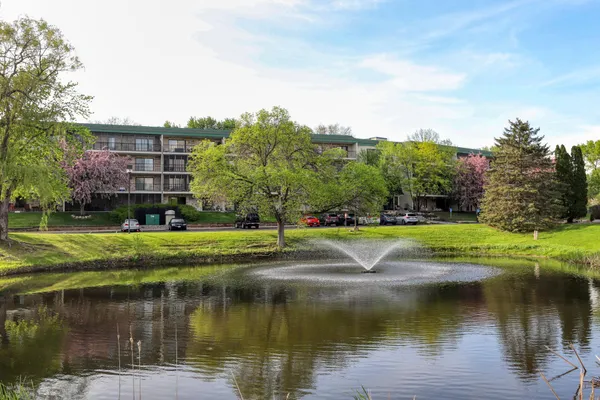 $120,000 | 10401 Cedar Lk Road South, Unit 405, Hopkins, MN 55305