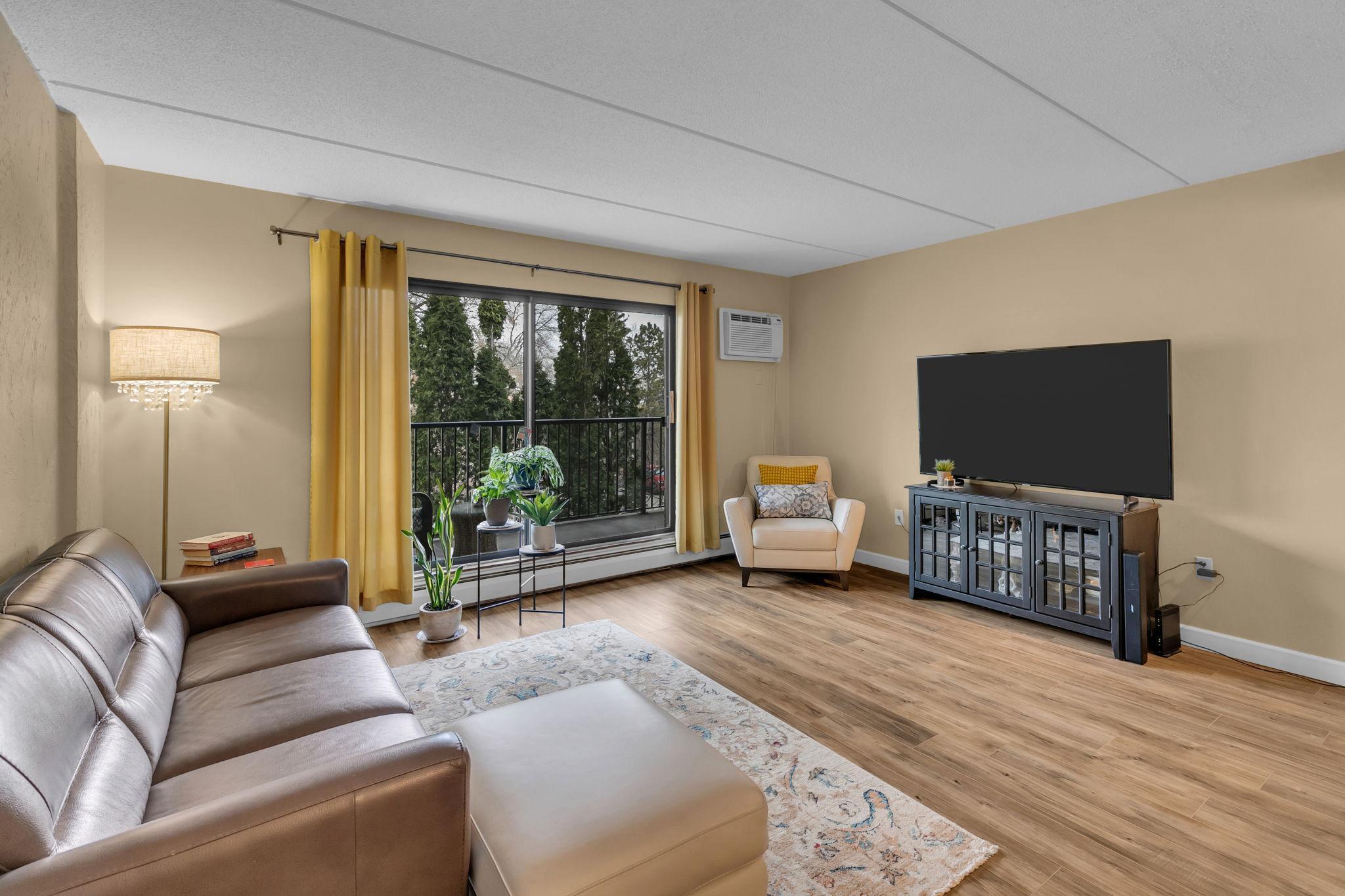 10401 Cedar Lk Road South, Unit 405 Hopkins, MN 55305 - Photo 12 of 22