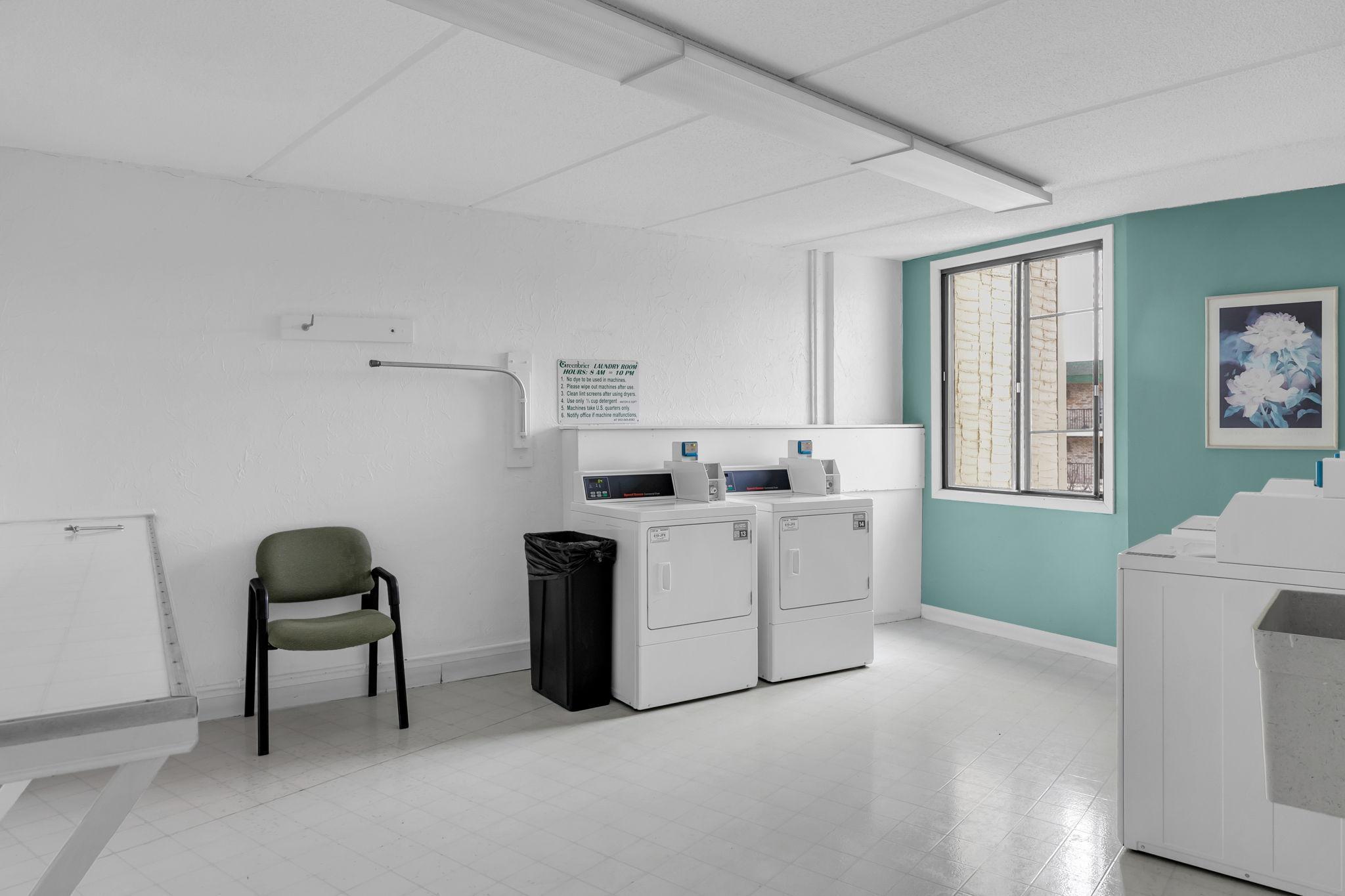 10401 Cedar Lk Road South, Unit 405 Hopkins, MN 55305 - Photo 17 of 22