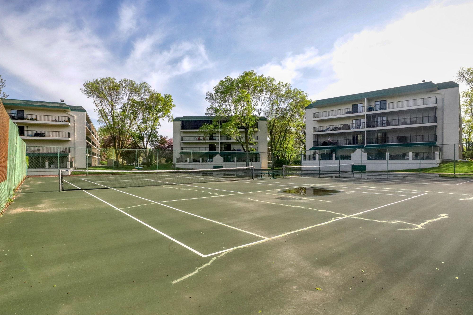 10401 Cedar Lk Road South, Unit 405 Hopkins, MN 55305 - Photo 21 of 22