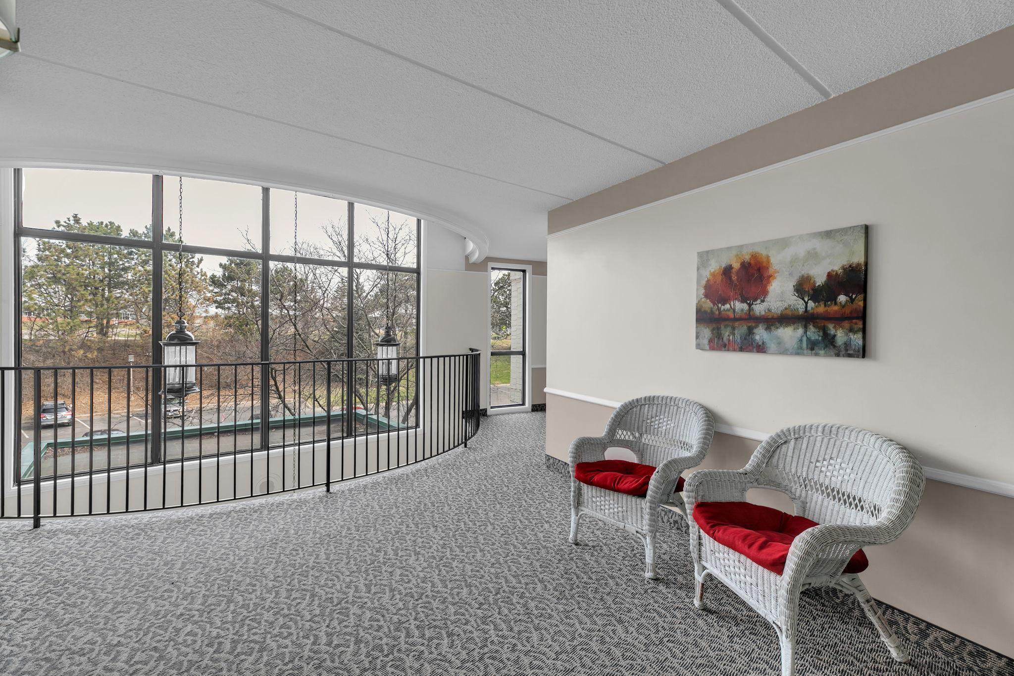 10401 Cedar Lk Road South, Unit 405 Hopkins, MN 55305 - Photo 6 of 22