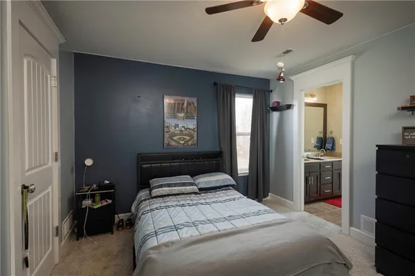 $489,900 | 629 Oakmont Drive, Warrensburg, MO 64093