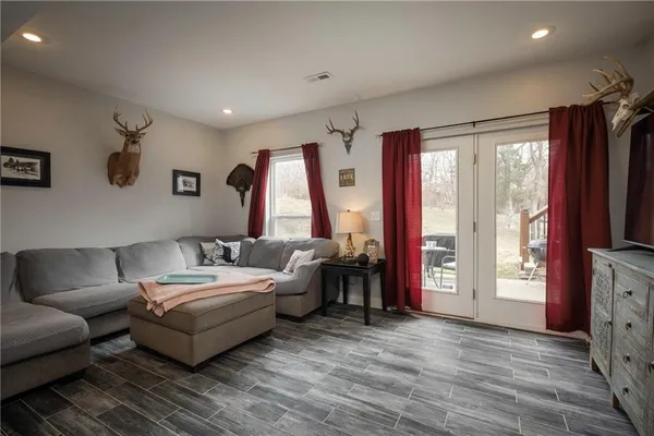 $489,900 | 629 Oakmont Drive, Warrensburg, MO 64093