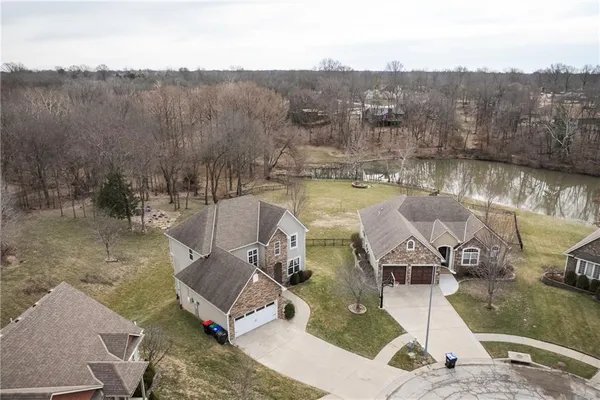 $489,900 | 629 Oakmont Drive, Warrensburg, MO 64093