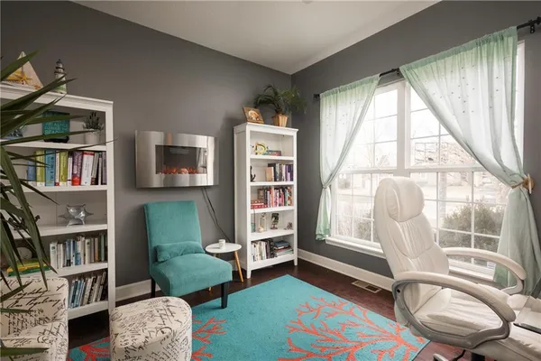 $489,900 | 629 Oakmont Drive, Warrensburg, MO 64093