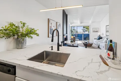 $675,000 | 5330 Diamond Heights Boulevard, Unit J301, San Francisco, CA 94131