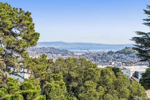 $675,000 | 5330 Diamond Heights Boulevard, Unit J301, San Francisco, CA 94131