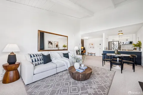 $675,000 | 5330 Diamond Heights Boulevard, Unit J301, San Francisco, CA 94131