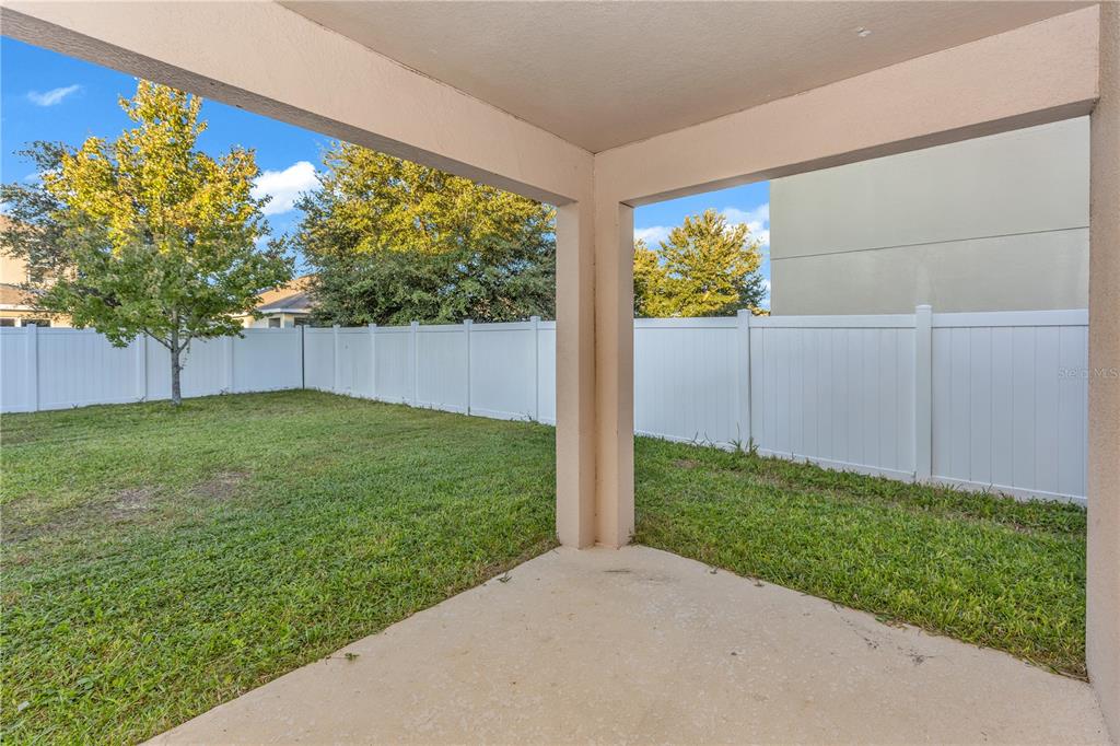3301 Bethpage Loop Mount Dora, FL 32757 - Photo 29 of 38