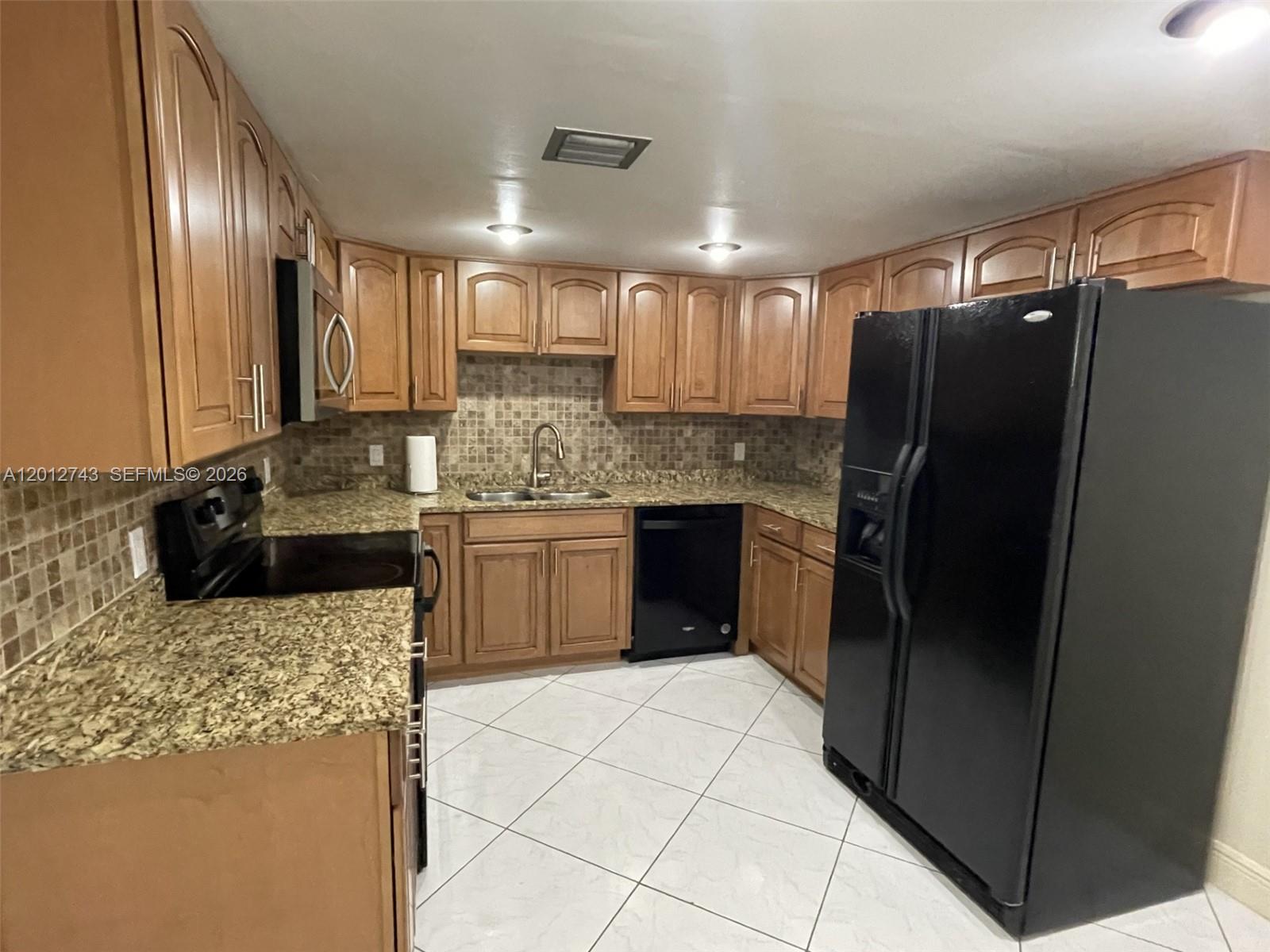 491 Racquet Club Road, Unit 303 Weston, FL 33326 - Photo 5 of 47
